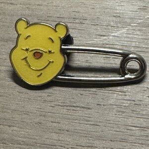 5/$25 Disney Safety Pin Winnie The Pooh Pin